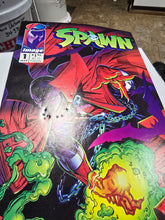 Charger l'image dans la galerie, image showing damage to comic book cover